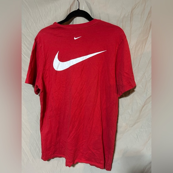 Nike T-shirt - Picture 3 of 3